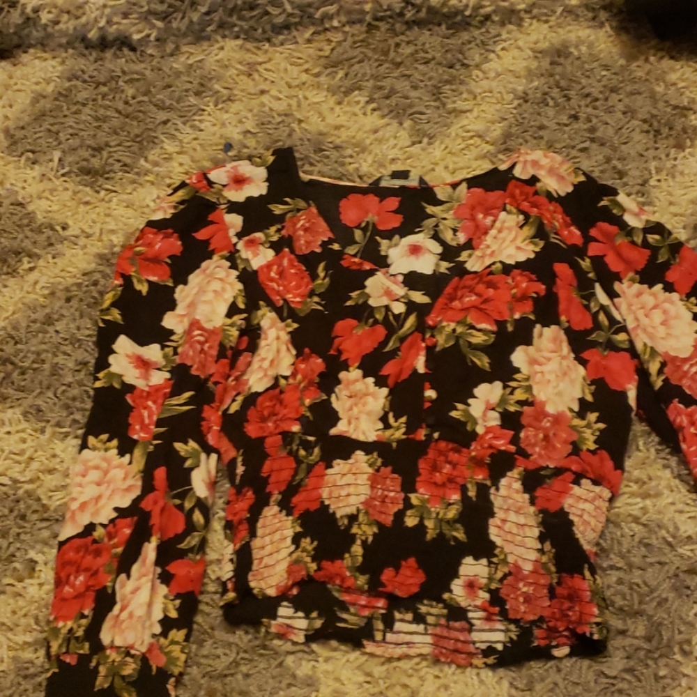 American eagle floral blouse